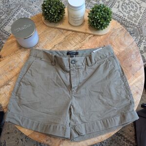 Banana Republic Khaki Women's Bermudas